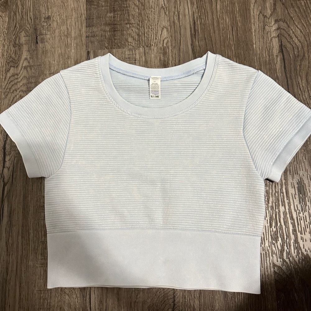 Aerie work out tee